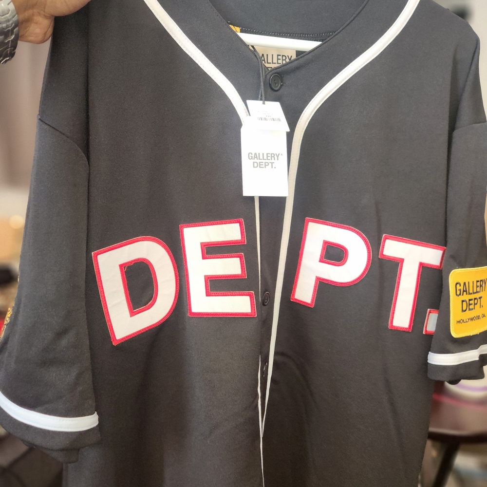 Gallery Dept Black Baseball Jersey